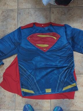Superman Costume Tee Shirt With Cape